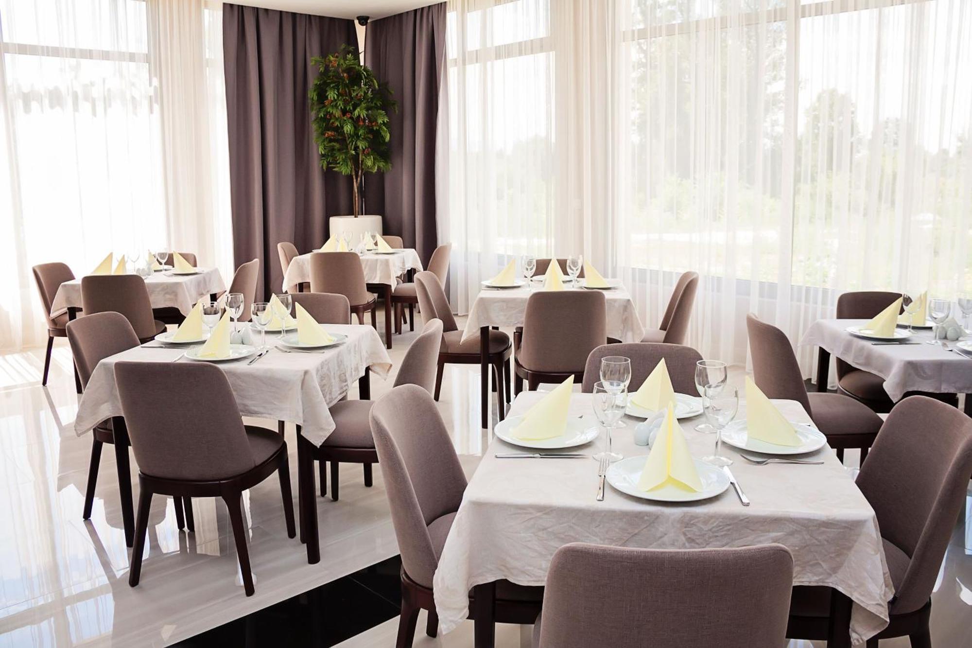 Bosphorus Hotel Алексінац Екстер'єр фото